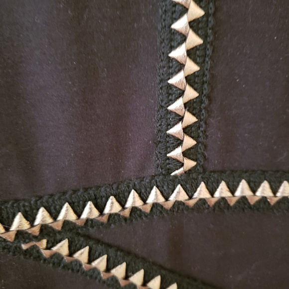 **SOLD**NWT Black&Gold Wyldr Dress - Picture 5 of 5